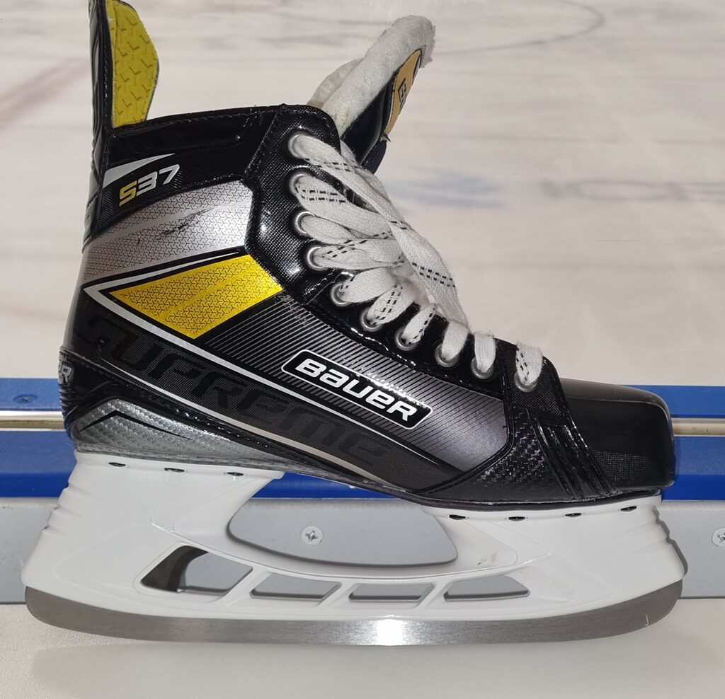 Bauer Supreme S37 Box 8.5 EE